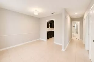 930 Lindy Ct, Irving, TX 75060 - Photo 9