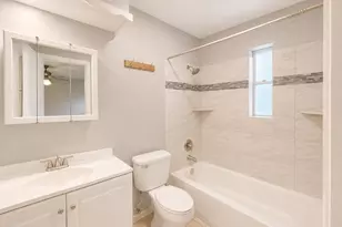 930 Lindy Ct, Irving, TX 75060 - Photo 13