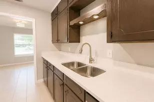 930 Lindy Ct, Irving, TX 75060 - Photo 7