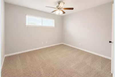 930 Lindy Court, Irving, TX 75060 - Photo 15