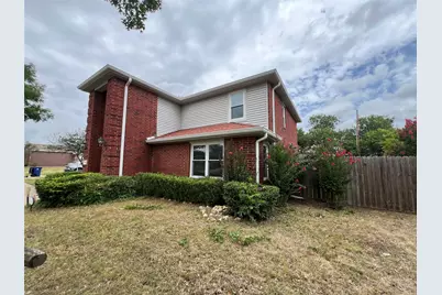 1204 Hillside Drive, Justin, TX 76247 - Photo 3