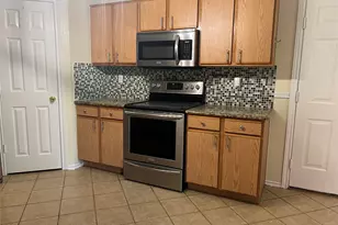 1204 Hillside Dr, Justin, TX 76247 - Photo 7