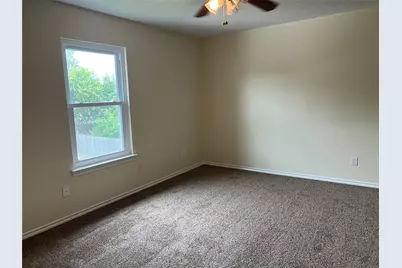 1204 Hillside Drive, Justin, TX 76247 - Photo 15