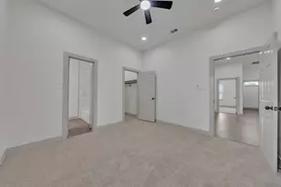 917 S Carroll Ave, Dallas, TX 75223 - Photo 23