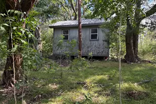 365 Grand Cyn Dr, Oglesby, TX 76561 - Photo 25