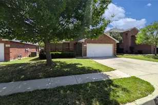 705 Chalk Knoll Rd, Fort Worth, TX 76108 - Photo 3
