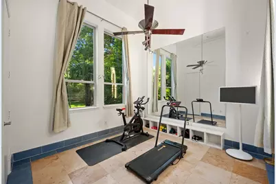 936 W Colorado Boulevard, Dallas, TX 75208 - Photo 17