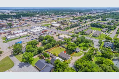 122 W Grand Prairie Road, Grand Prairie, TX 75051 - Photo 5