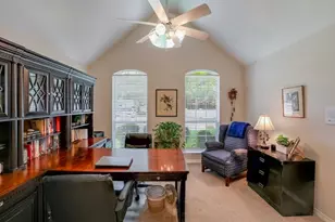 917 Longmeadow Ln, DeSoto, TX 75115 - Photo 35