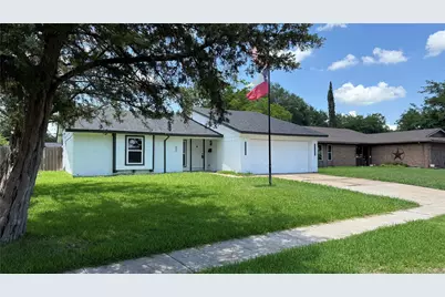 633 Stroud Lane, Garland, TX 75043 - Photo 3