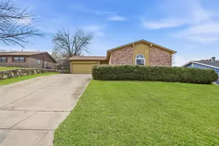 7833 Davenport Ave, Fort Worth, TX 76116 - Photo 1