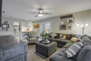 2205 Prestonwood Dr, Arlington, TX 76012 - Photo 17