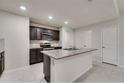 1302 Meadow Creek Drive, Princeton, TX 75407 - Photo 9