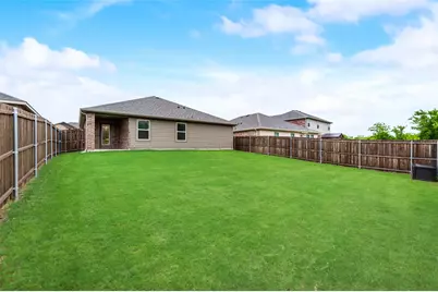 1302 Meadow Creek Drive, Princeton, TX 75407 - Photo 27