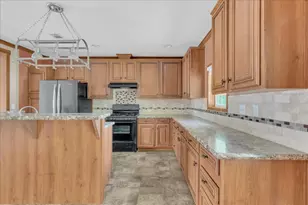 7800 Mockingbird Ln, North Richland Hills, TX 76180 - Photo 13