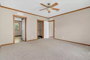 7800 Mockingbird Ln, North Richland Hills, TX 76180 - Photo 15