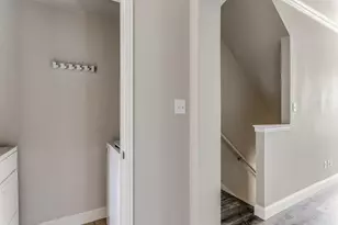391 E Main St, Lewisville, TX 75057 - Photo 9