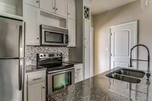 391 E Main St, Lewisville, TX 75057 - Photo 5