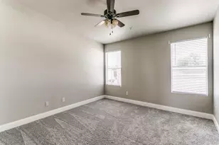 391 E Main St, Lewisville, TX 75057 - Photo 15