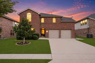 9121 Liberty Crossing Dr, Fort Worth, TX 76131 - Photo 1