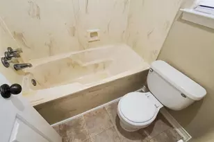 505 Pelican Ct, DeSoto, TX 75115 - Photo 11