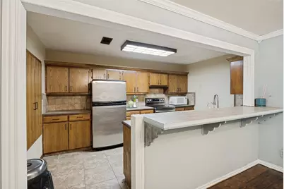 237 Southwood Drive, Lancaster, TX 75146 - Photo 9