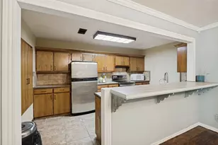 237 Southwood Dr, Lancaster, TX 75146 - Photo 9