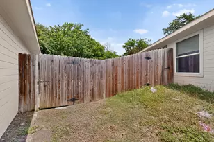 4827 Mexico, Dallas, TX 75236 - Photo 33
