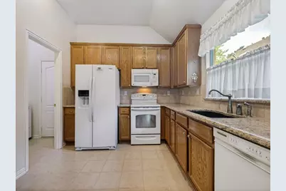 9513 Trailwood Drive, Denton, TX 76207 - Photo 11