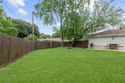 7879 Querida Lane, Dallas, TX 75248 - Photo 37