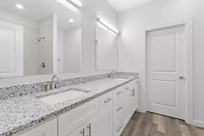 223 W Walker Street, Denison, TX 75020 - Photo 11