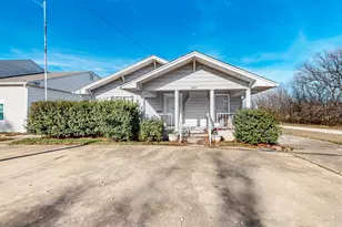 407 W Main St, Whitesboro, TX 76273 - Photo 1