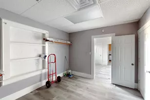 407 W Main St, Whitesboro, TX 76273 - Photo 27
