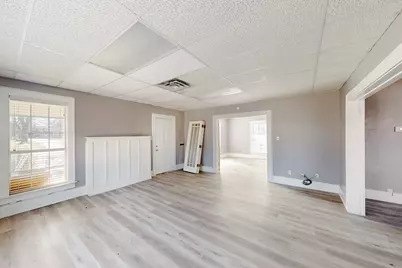 407 W Main Street, Whitesboro, TX 76273 - Photo 3