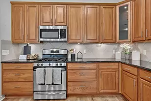 930 Royal Oak Ln, Burleson, TX 76028 - Photo 11