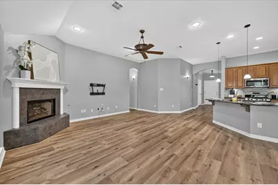 930 Royal Oak Lane, Burleson, TX 76028 - Photo 13