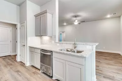 2806 Clover Drive, Sherman, TX 75092 - Photo 5