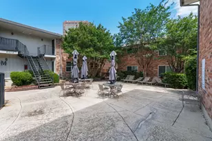8069 Meadow Rd, Dallas, TX 75231 - Photo 25