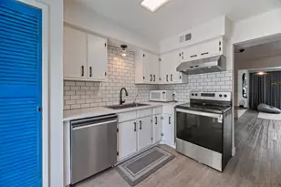 8069 Meadow Rd, Dallas, TX 75231 - Photo 11