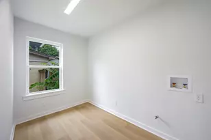 10877 Mandalay Dr, Dallas, TX 75228 - Photo 17
