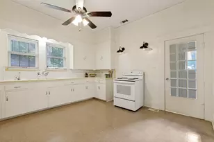 416 S 11th St, Garland, TX 75040 - Photo 15