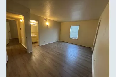 2211 S Vernon Avenue #205, Dallas, TX 75224 - Photo 9