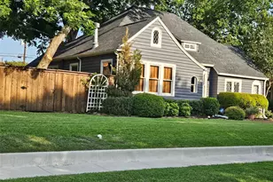 306 Harbin Ave, Waxahachie, TX 75165 - Photo 3
