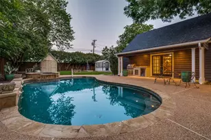 306 Harbin Ave, Waxahachie, TX 75165 - Photo 33