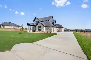 430 Paradise Ridge Dr, Waxahachie, TX 75167 - Photo 3