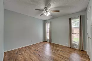 917 Meadowgate Dr, Garland, TX 75040 - Photo 21