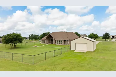 104 Rattling Antler Court, Azle, TX 76020 - Photo 35