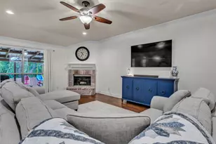 213 King Arthur Dr, Weatherford, TX 76086 - Photo 3