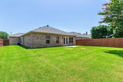 5847 Candlelight Lane, Grand Prairie, TX 75052 - Photo 31