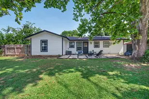 202 Taylor St, Burleson, TX 76028 - Photo 21